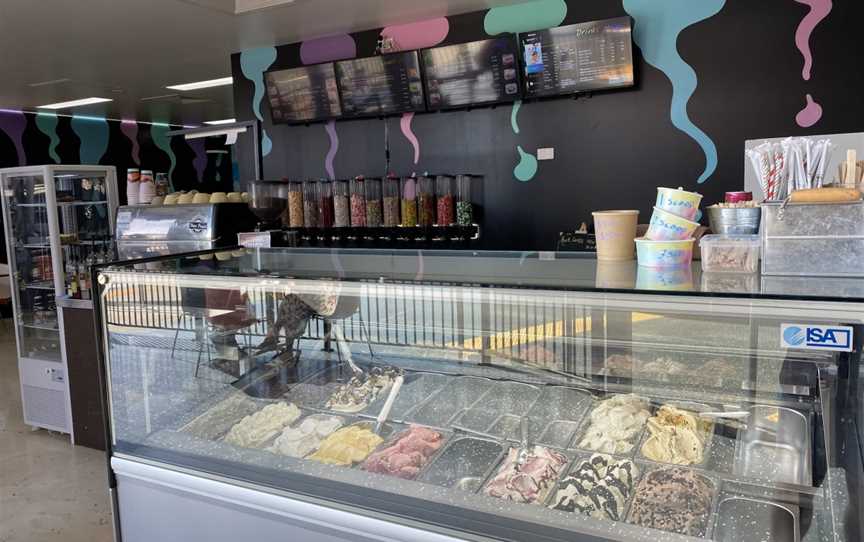 Huskys ice-creamery, Kingaroy, QLD