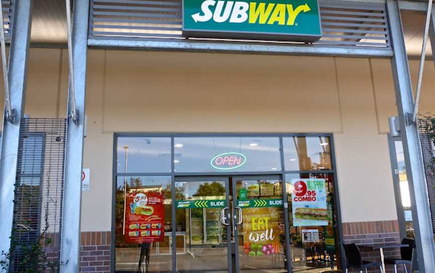 Subway, Pacific Pines, QLD