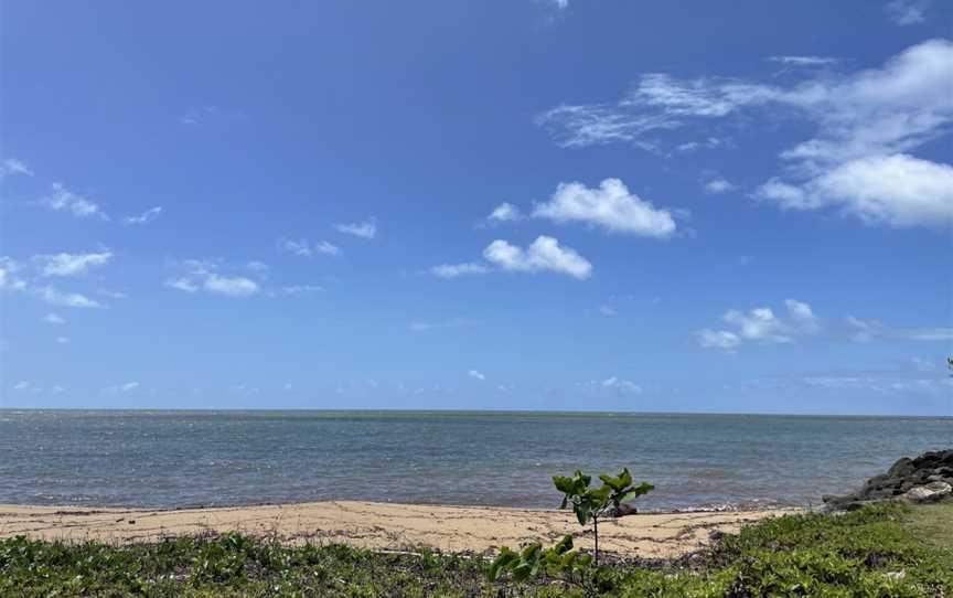 Flying Fish Point Cafe & Store, Flying Fish Point, QLD