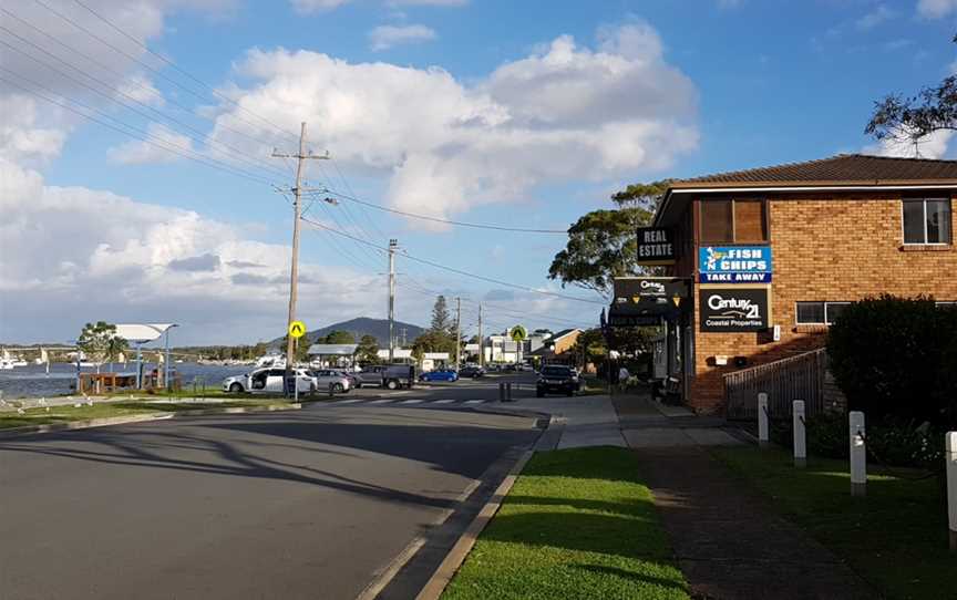 Hook N Cook, Tea Gardens, NSW