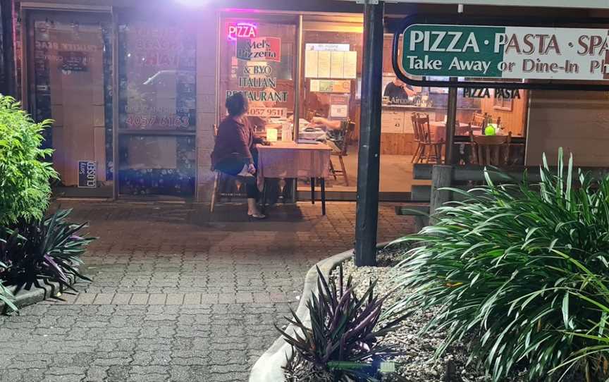 Mel's Pizzeria & Italian Restaurant, Trinity Beach, QLD