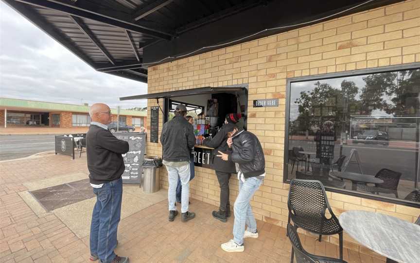 Opal Street Cafe, Lightning Ridge, NSW