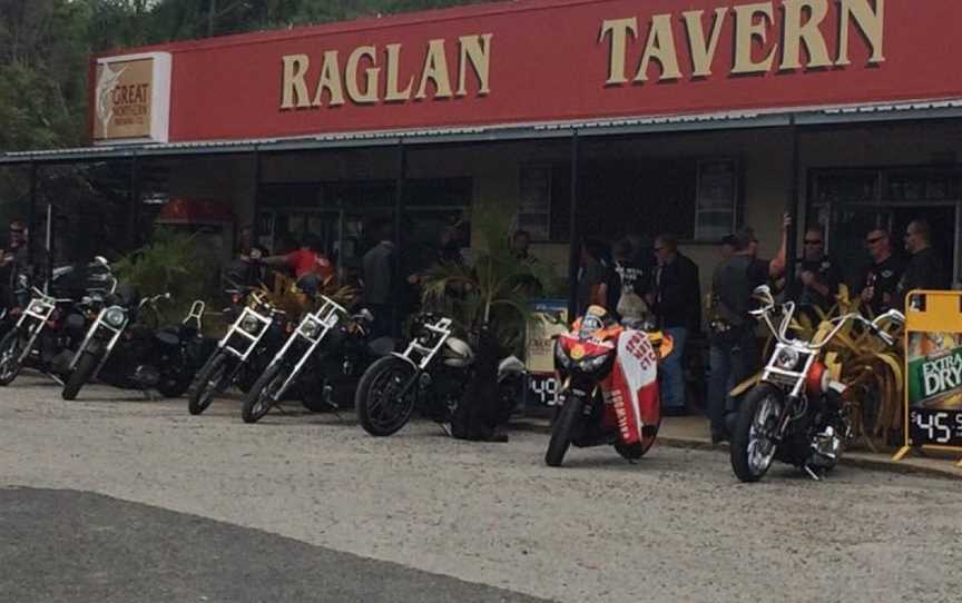 Raglan Tavern, Raglan, QLD