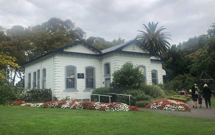 Cafe Esplanade, West End, New Zealand