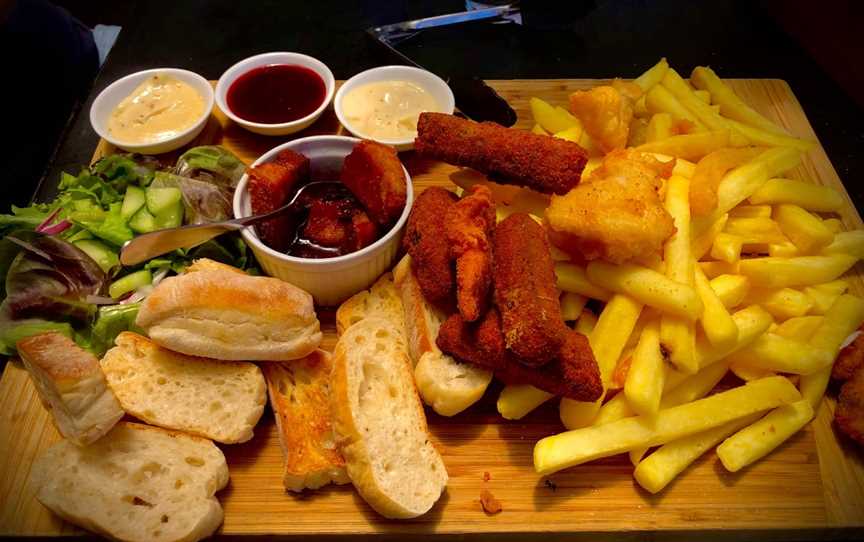 Caroline's Boatshed Bar and Eatery, Aramoho, New Zealand