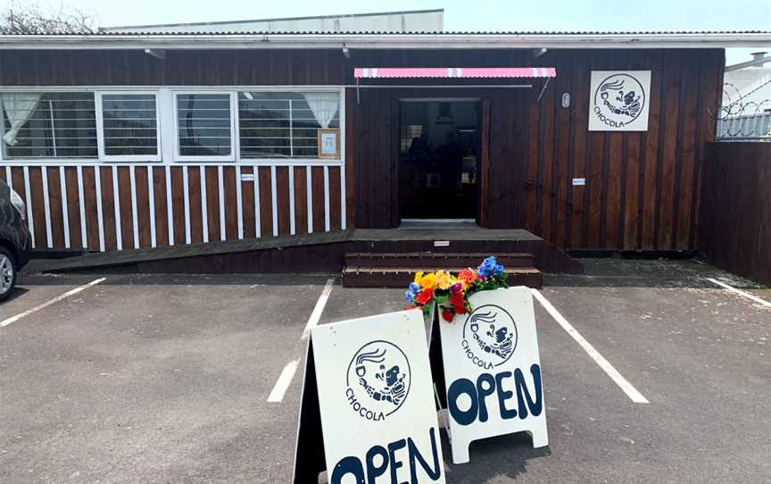 Chocola, Glen Innes, New Zealand