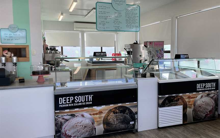 Delighted Ice Cream and Dessert Parlour, Hokitika, New Zealand