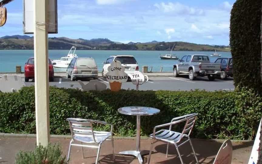 Fresh & Tasty Takeaways, Mangonui, New Zealand