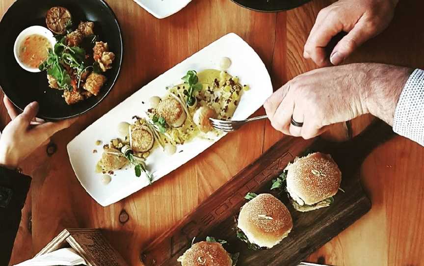 Latitude 37, Food & Drink in Tauranga (Suburb)