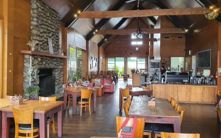 Mud Bay Cafe, Urenui, New Zealand