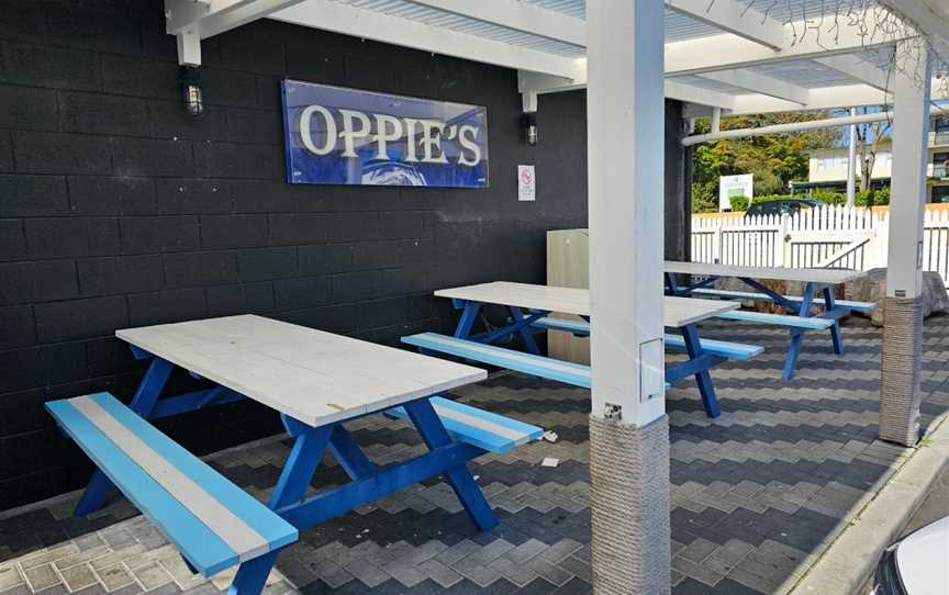 Oppies Fish & Chips And Chinese Takeaway, Victoria, New Zealand