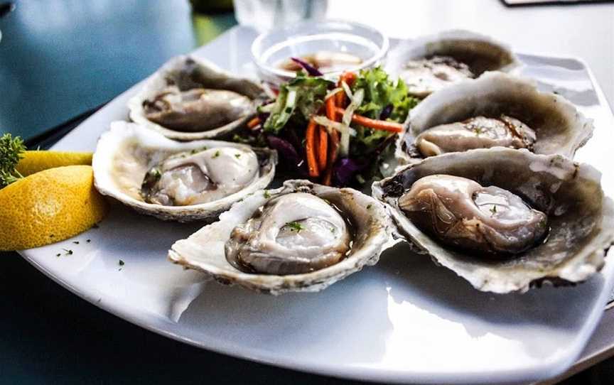 Oyster Cove, Bluff, New Zealand