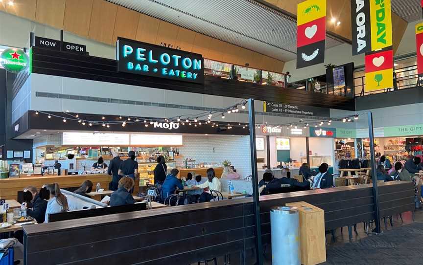 Peloton Bar & Eatery, Rongotai, New Zealand