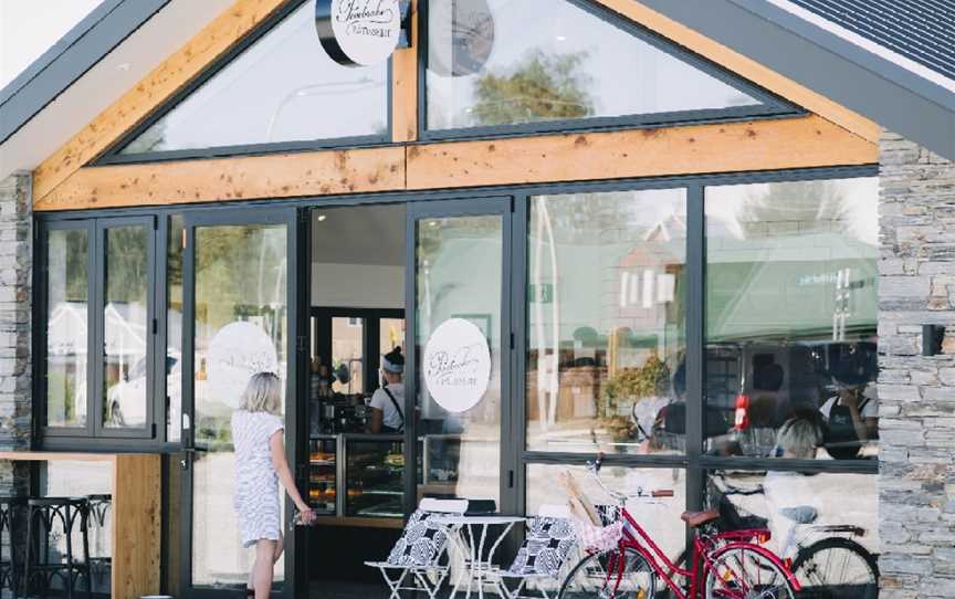 Pembroke Patisserie, Albert Town, New Zealand