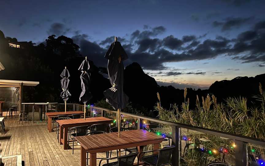 Piha RSA & Lion Rock Restaurant, Piha, New Zealand