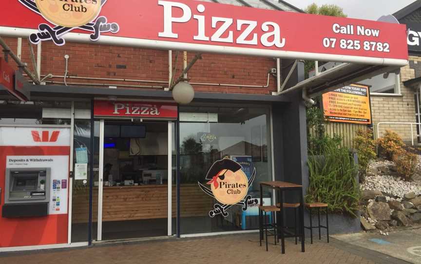 Pirate Pizza, Raglan, New Zealand