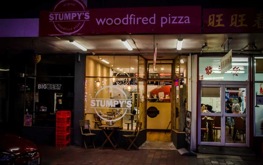 Stumpy's Pizza, Titirangi, New Zealand