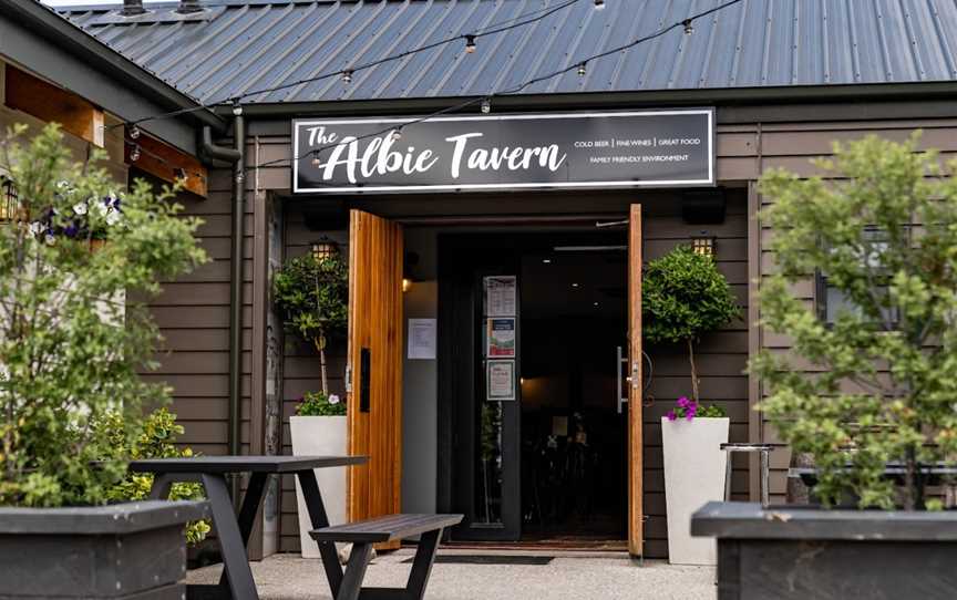 The Albie Tavern and Takeaway, Albert Town, New Zealand