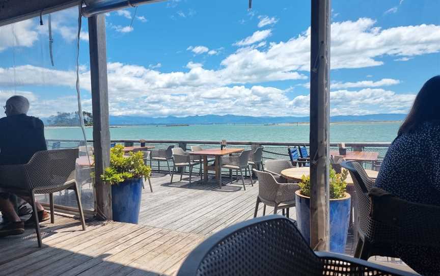 The Boathouse Society, Stepneyville, New Zealand