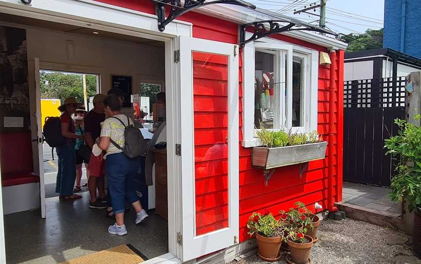 The Grocer's Shed, Island Bay, New Zealand