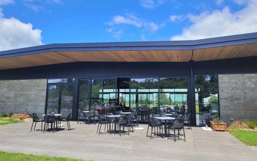 TiEKE Bar Cafe & Licensed Restaurant, Tamahere, New Zealand