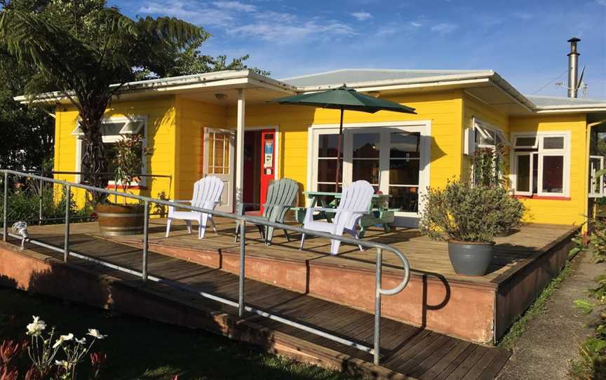 Yellow House Cafe & Restaurant, Westport, New Zealand