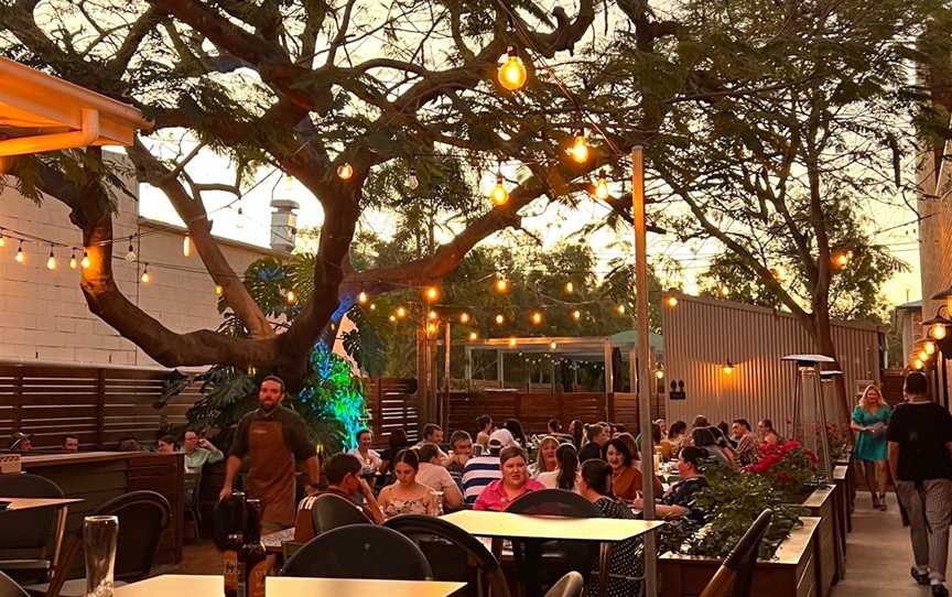 The Branch Cafe / Bar / restaurant, Food & Drink in Longreach