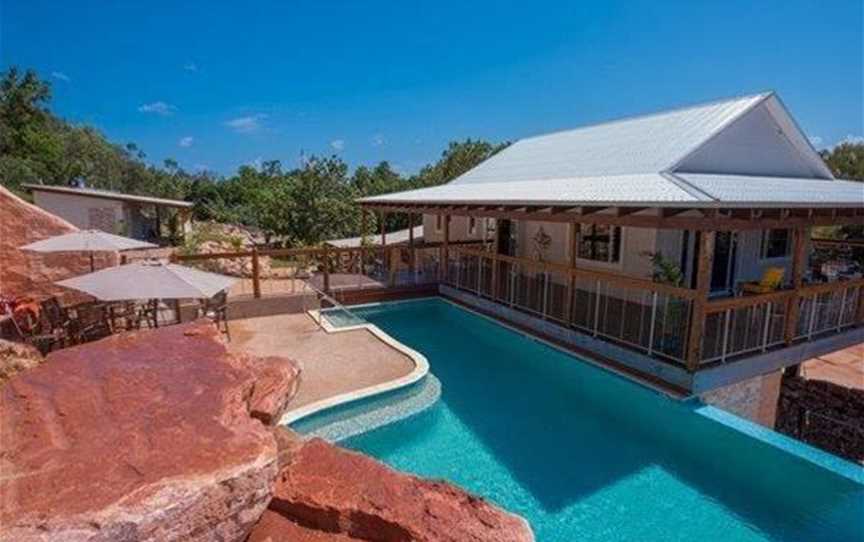 Shell restaurant and the swimming pool at Cygnet Bay