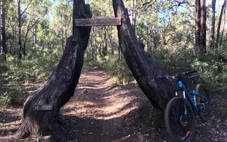 Kalamunda Network Trail, Attractions in Kalamunda