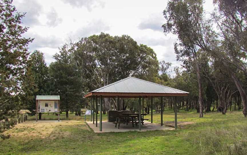 Bertha's Gully Walking Track, Piney Range, NSW