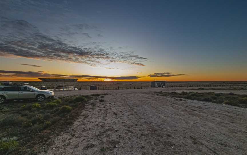 Caryapundy tank bird hide, Tibooburra, NSW