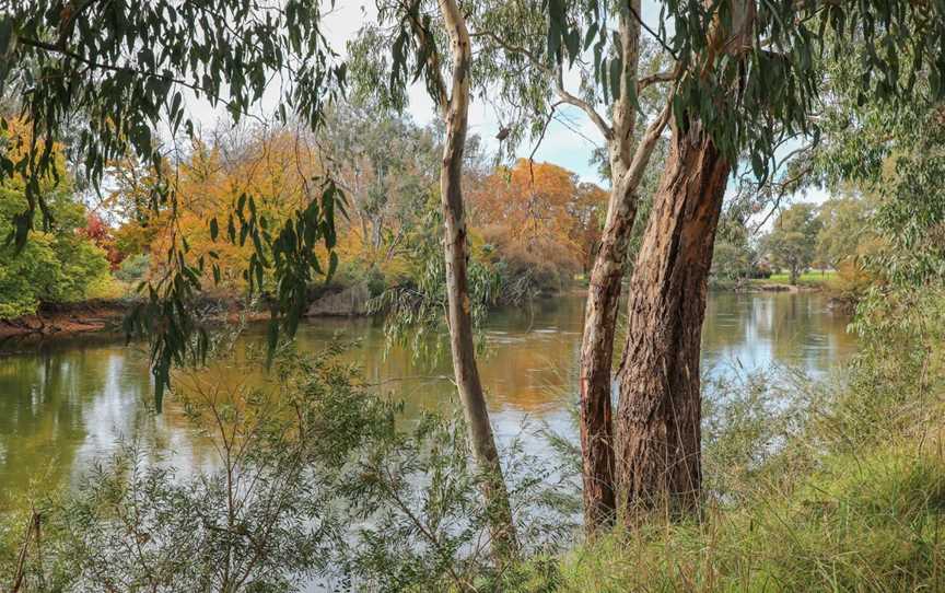 Crossing Place Trail, Gateway Island, VIC