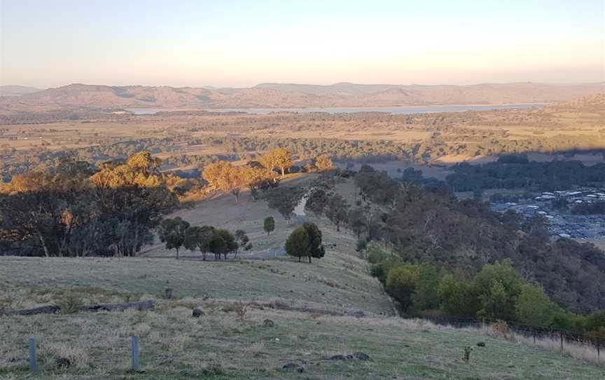 Huon Hill Parklands, Bandiana, VIC