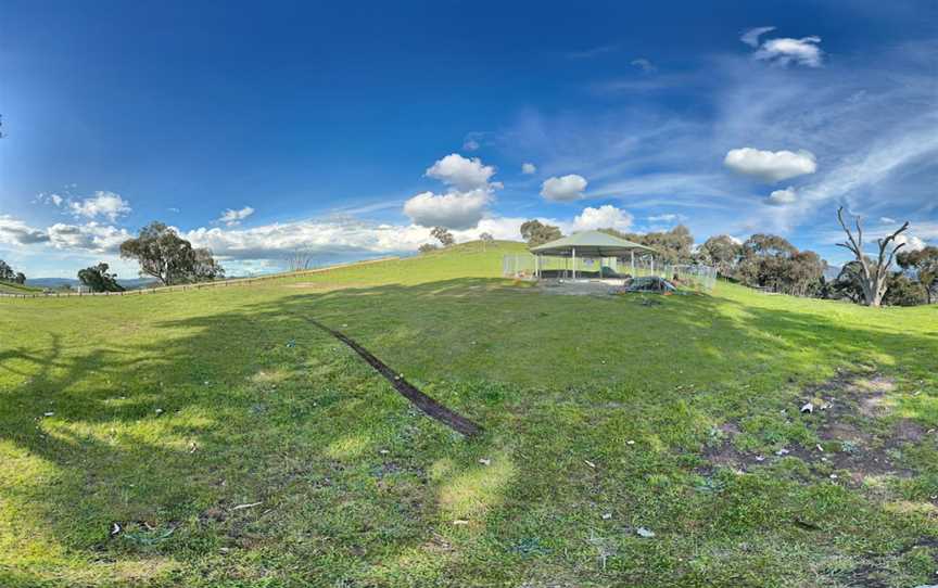 Huon Hill Parklands, Bandiana, VIC