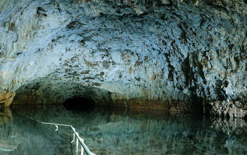 Undarra Lava Tubes, Mount Surprise, QLD