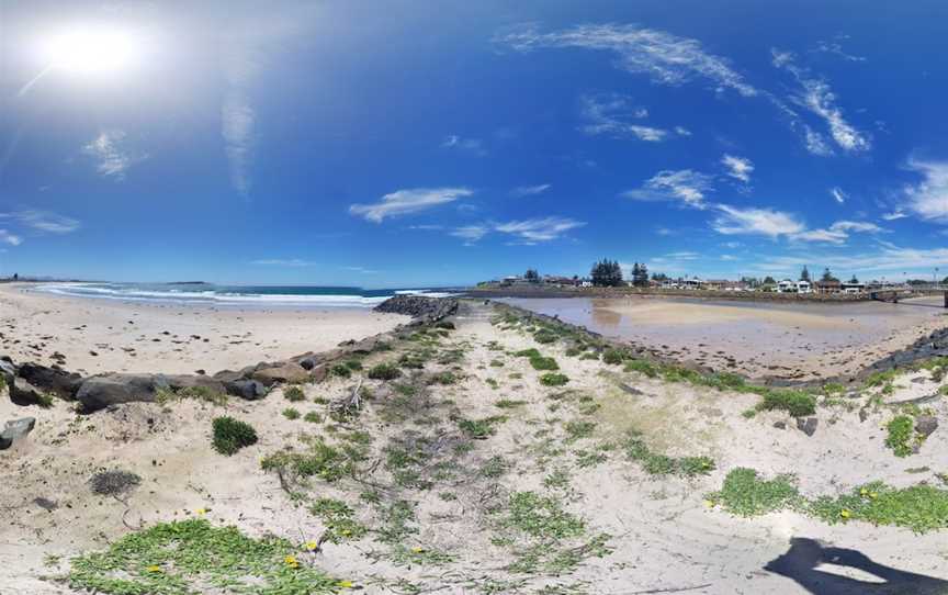 Warilla Beach: Shellharbour, Warilla, NSW