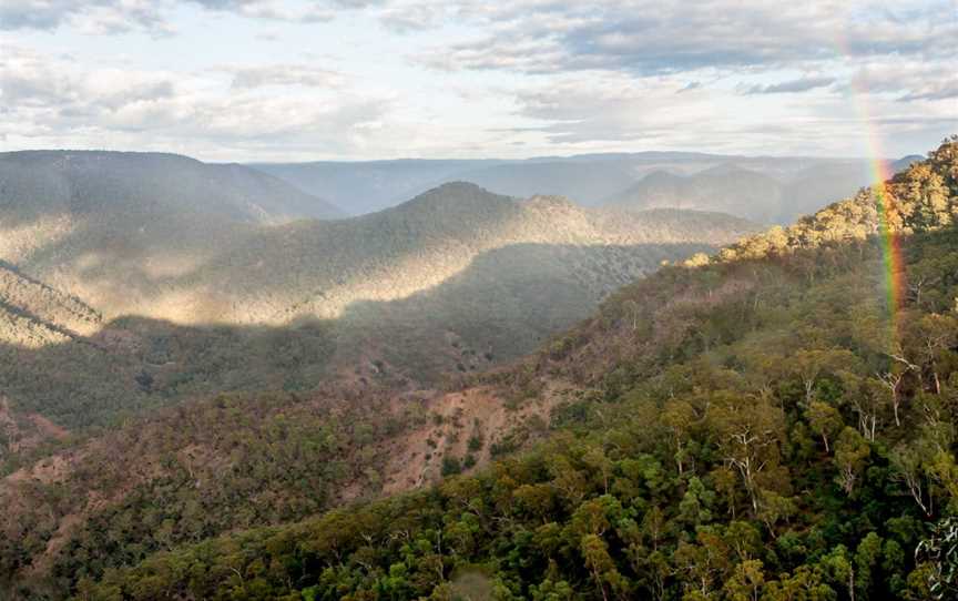 Badgerys Spur Walking Track, Tallong, NSW