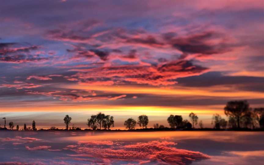 Uluru Limousine Tours, Yulara, NT