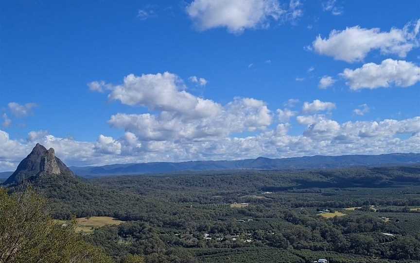 Pinnacle Sports - Abseiling Mount Ngungun, Glass House Mountains, QLD