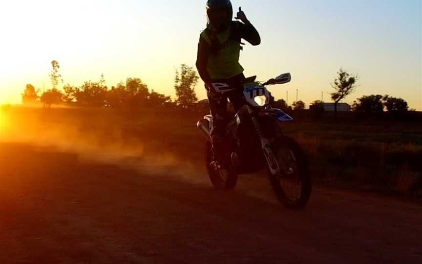 Desert Gateway Dirt Bike Tours, Thargomindah, QLD