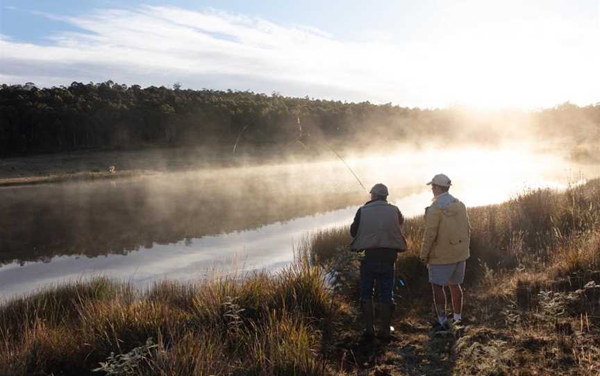 Twin Lakes - Bush Retreat & Fly Fishery, Buckland, TAS