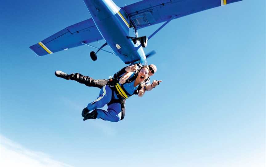 Skydive Airlie Beach, Flametree, QLD