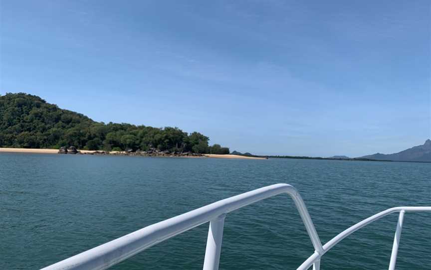 Great Barrier Reef Fishing and Island Tours, Flying Fish Point, QLD