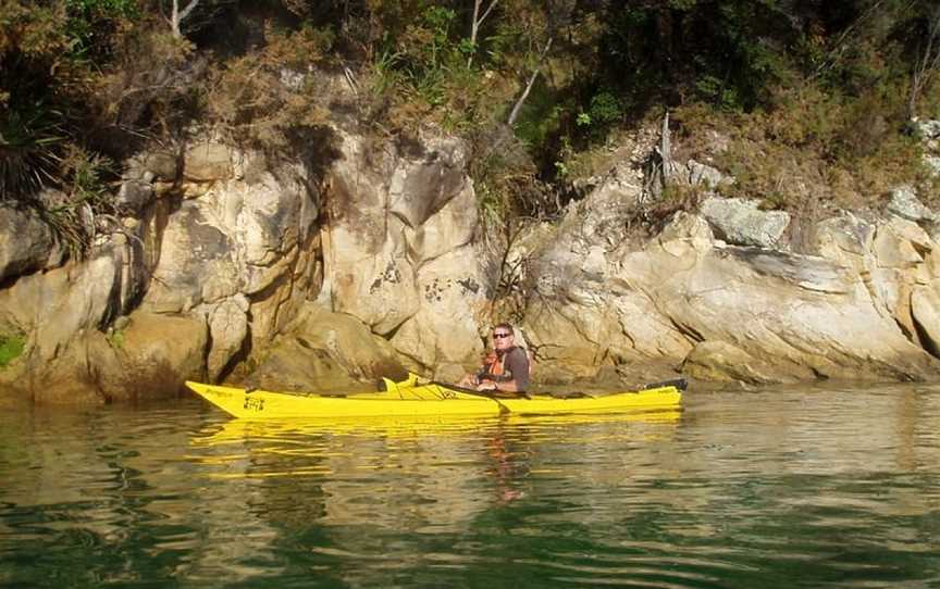 Abel Tasman Independent Guides Sea Kayaking, East Takaka, New Zealand