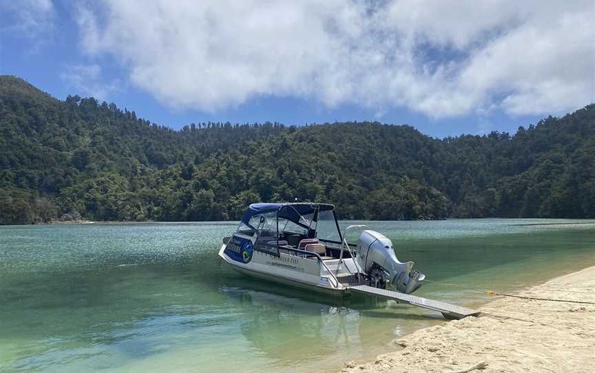 Abel Tasman Eco Tours, Lower Moutere, New Zealand