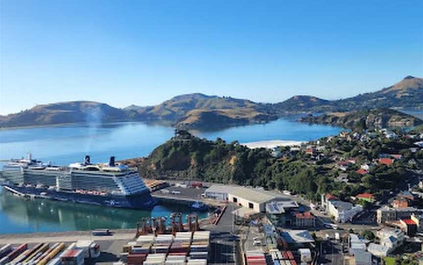 Bookatour - New Zealand Private Tours, Dunedin, New Zealand