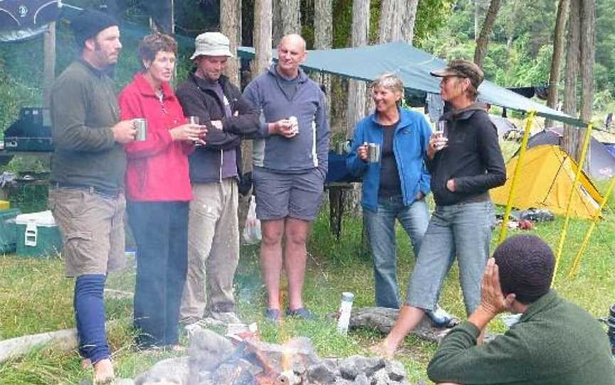 Canoe Safaris Lodge & Whanganui River Tours, Ohakune, New Zealand