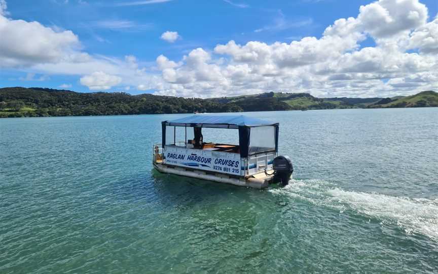 Raglan Harbour Cruises, Raglan, New Zealand