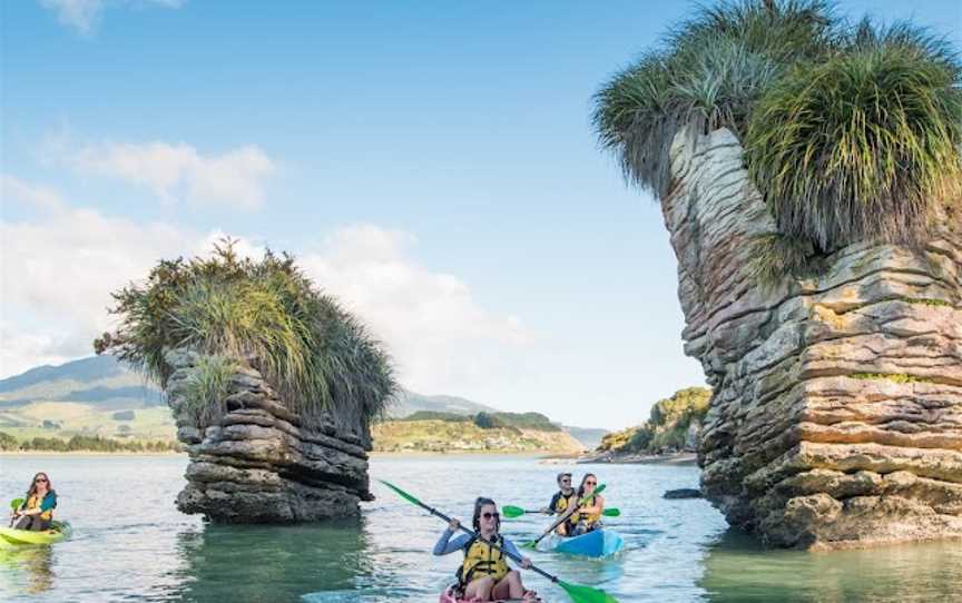 Raglan Kayak & Paddleboard, Raglan, New Zealand