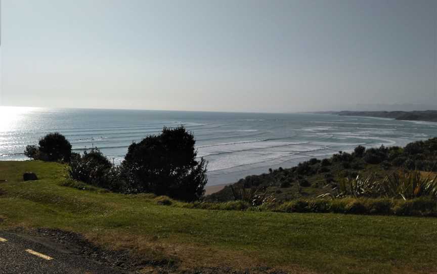 Wainui Beach Black Beach, Raglan, New Zealand